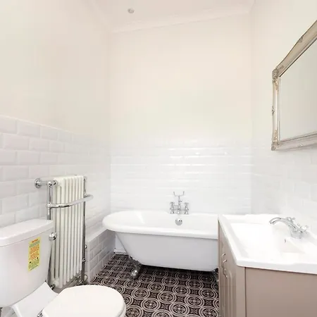 Chic Edinburgh West End 2-Bedroom Apartment In City Centre Exterior photo